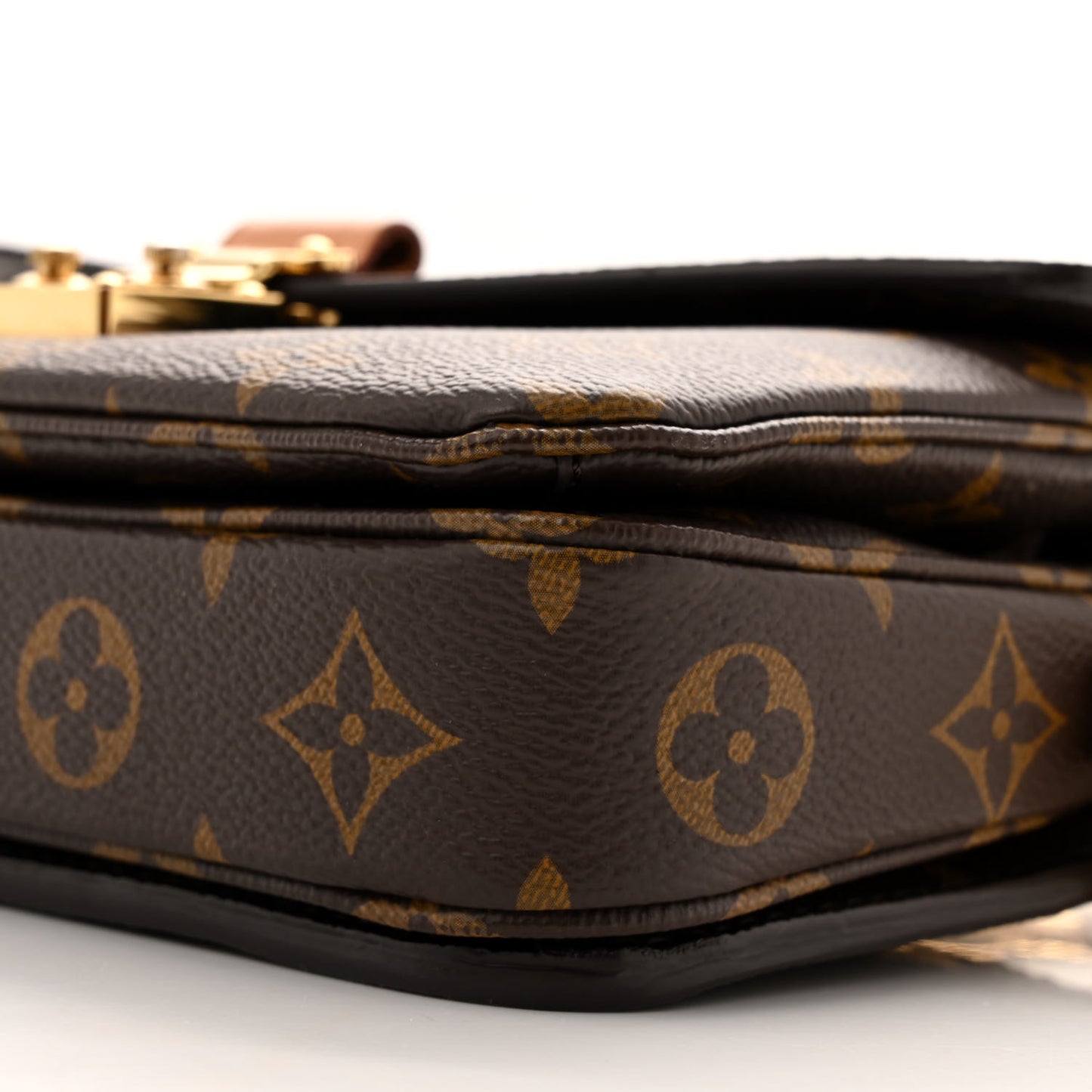 Monogram Pochette Metis East West