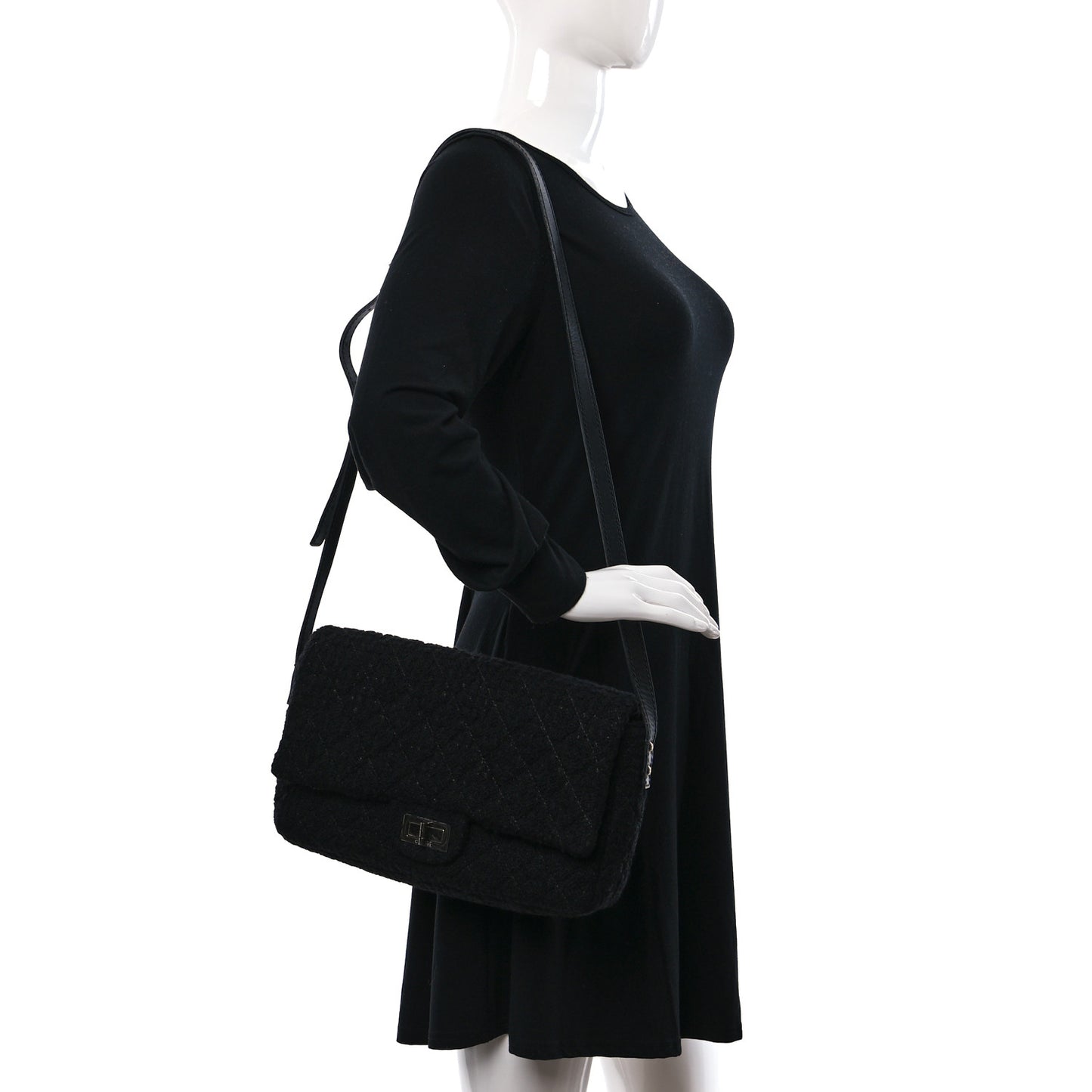 Tweed Reissue XL Maxi Jumbo Flap Black