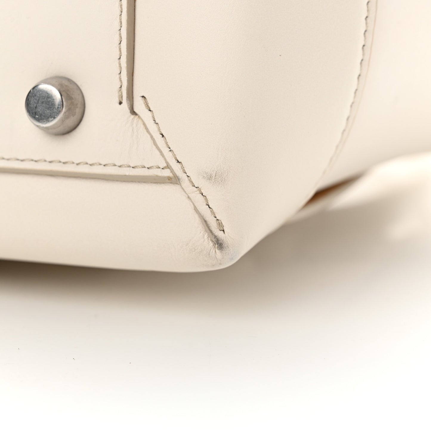 Calfskin Maxi Intrecciato Medium Arco White