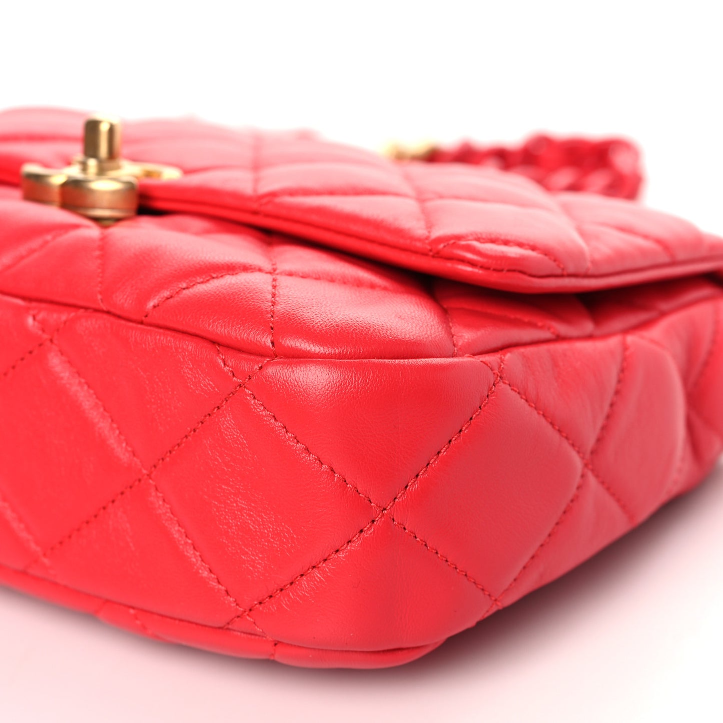 Lambskin Quilted Small Lacquered Chain Flap Red