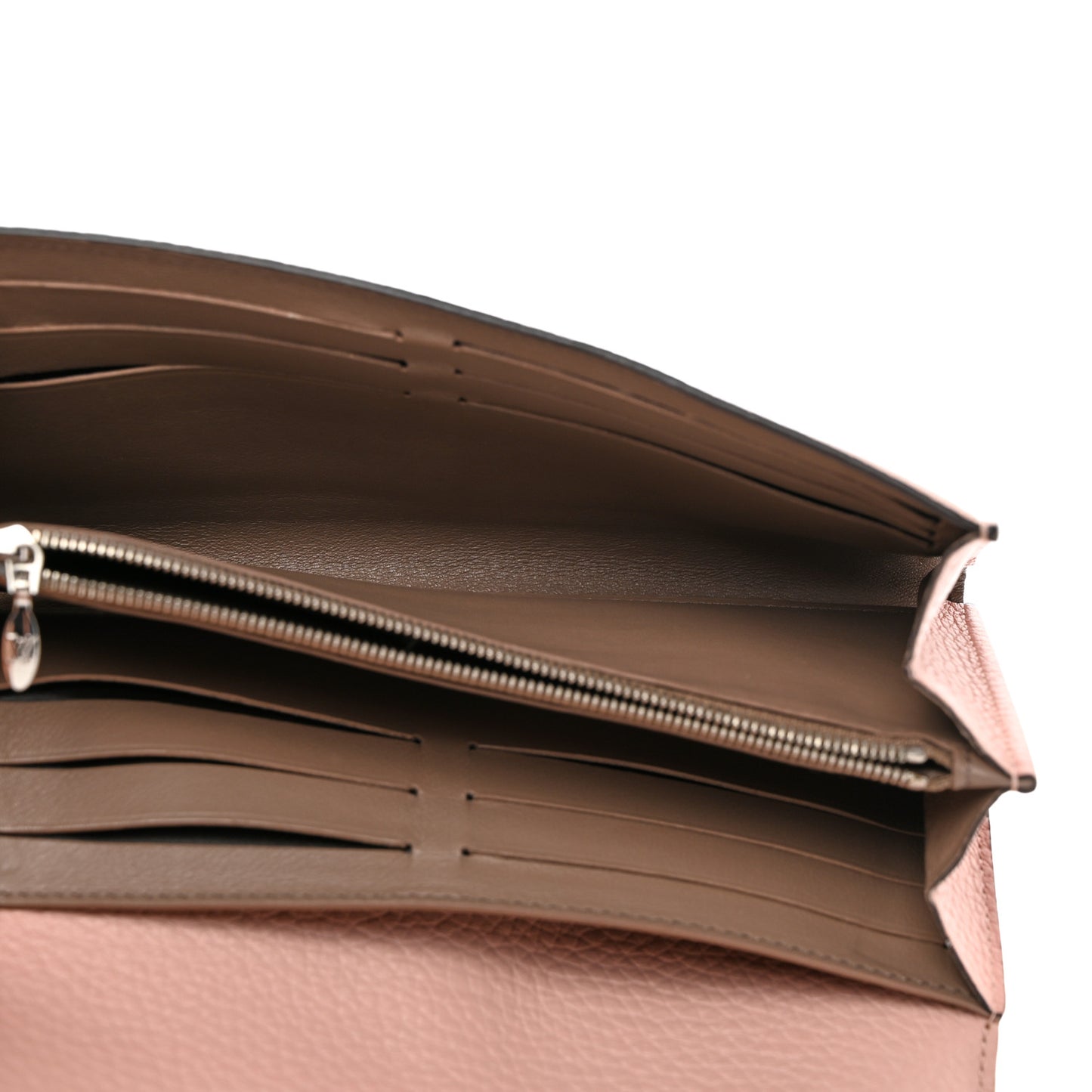 Taurillon Capucines Wallet Magnolia