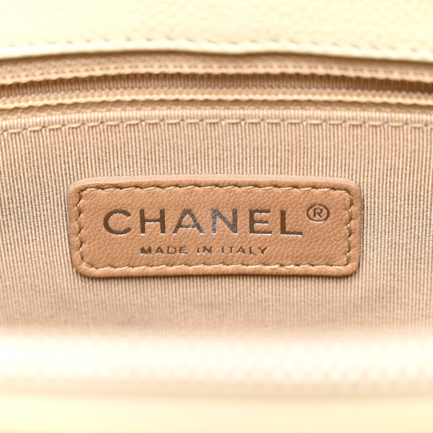 Caviar Quilted Grand Shopping Tote GST White