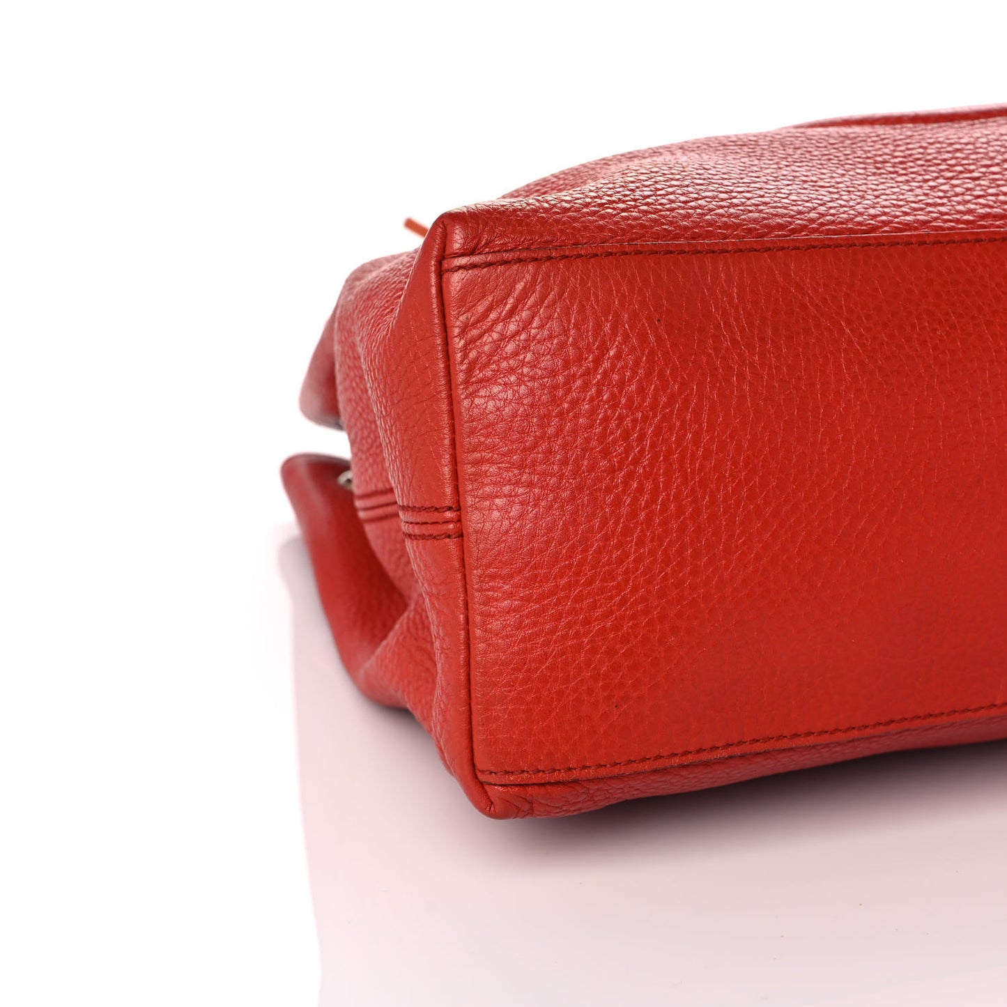 Pebbled Calfskin Medium Soho Chain Shoulder Bag Tabasco Red