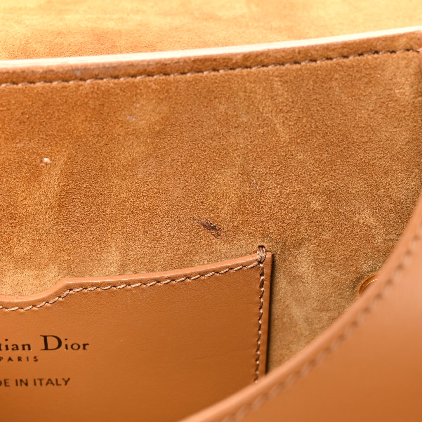 Box Calfskin Medium Bobby Flap Camel