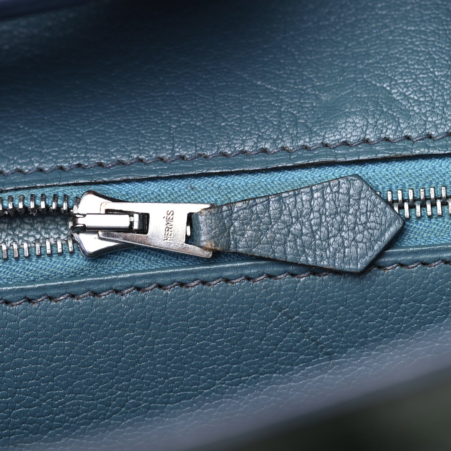 Hermes Matte Porosus Crocodile Birkin 35 17 of 35