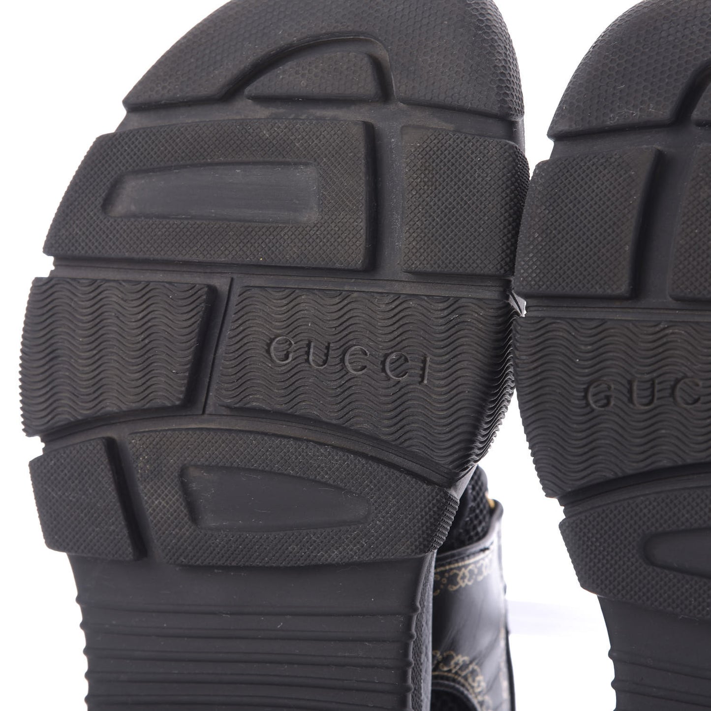 Nappa Mesh Chambre des Squelettes Mens Aguru Sandals 9 Black Gold