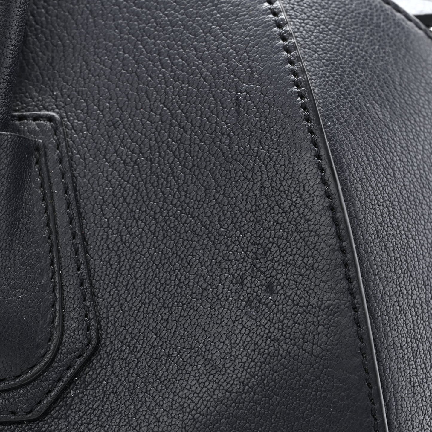 Sugar Goatskin Medium Antigona Navy