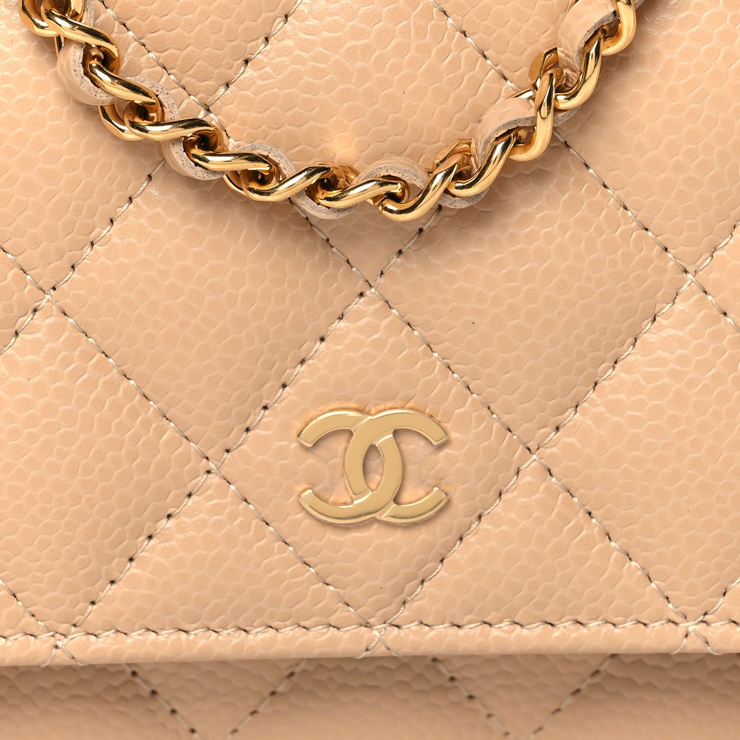 Caviar Quilted Wallet on Chain WOC Beige