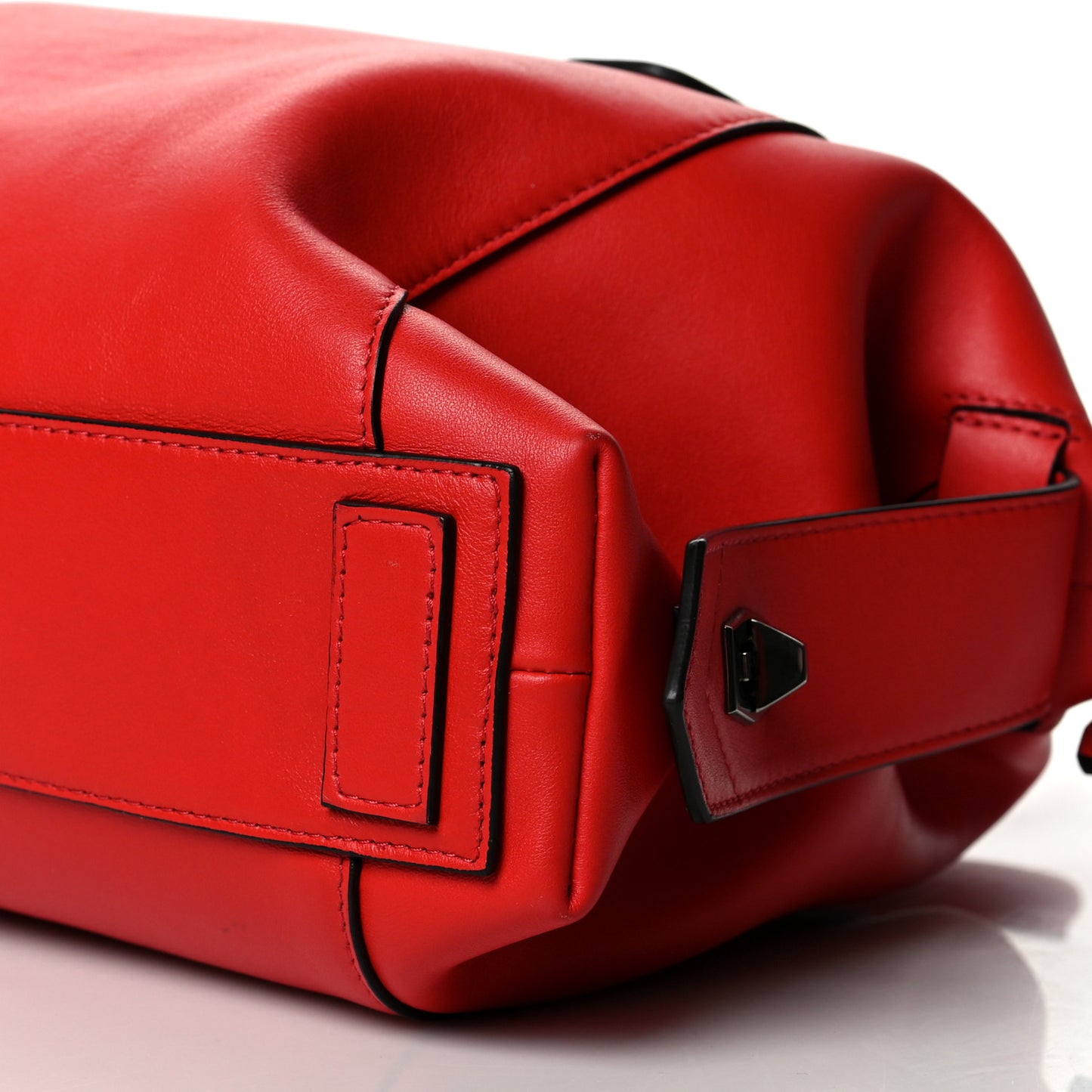 Calfskin Small Soft Antigona Red