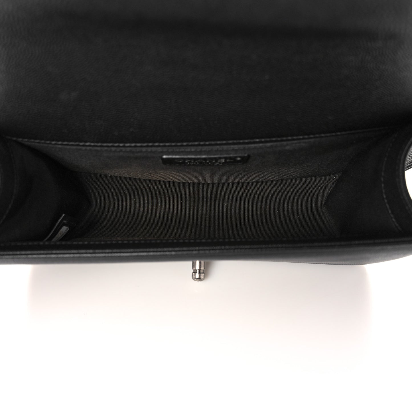 Caviar Quilted Medium Boy Flap Black