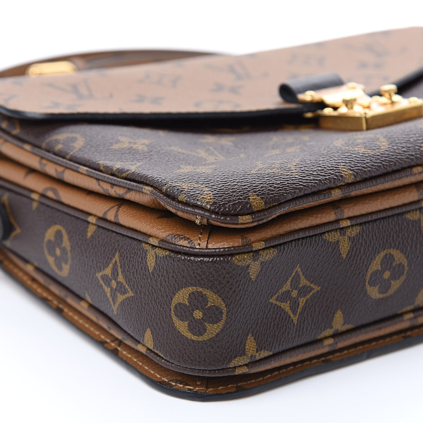 Reverse Monogram Pochette Metis