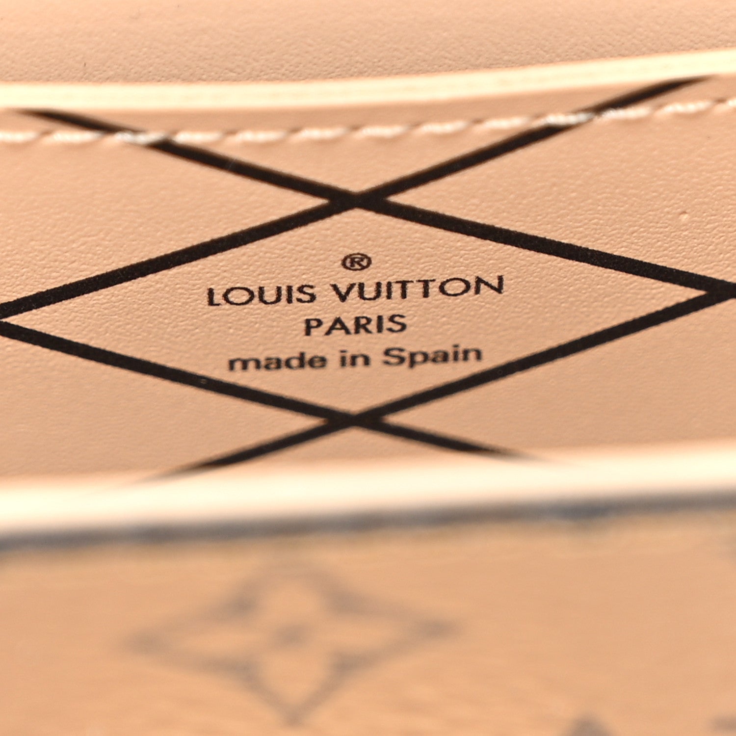 Louis Vuitton Reverse Monogram Essential Trunk Black 6 of 7