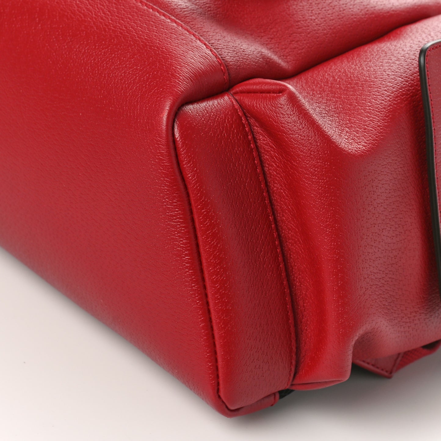 Grained Calfskin Medium Ophidia Double Buckle Backpack Red