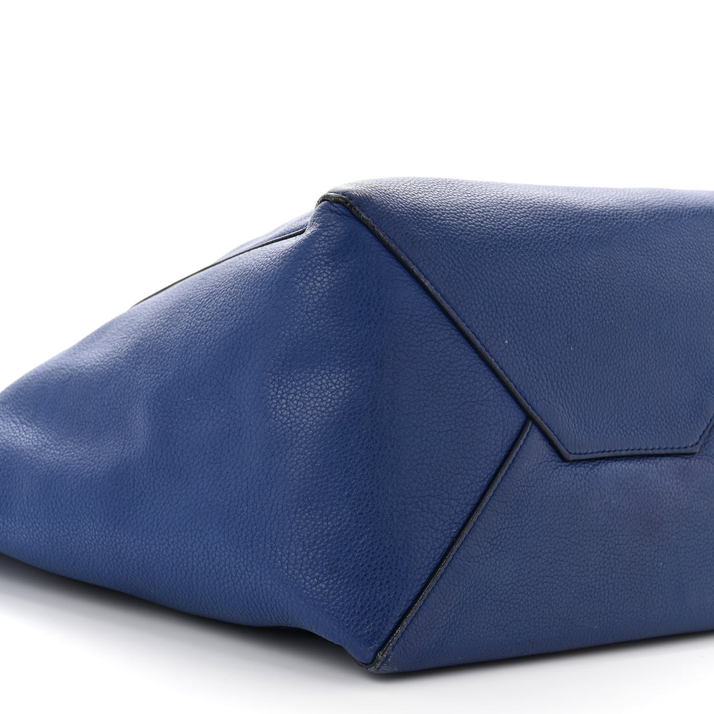 Soft Grained Calfskin Medium Belt Cabas Phantom Indigo