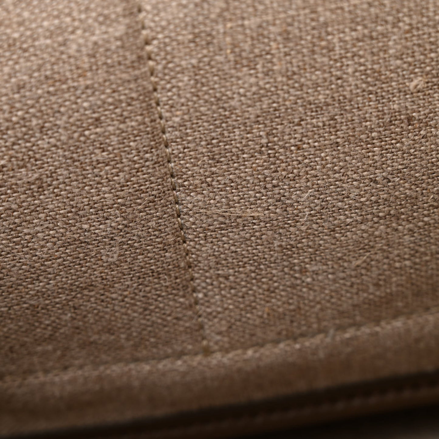 Smooth Calfskin Linen Medium Tri-Color Trapeze Taupe