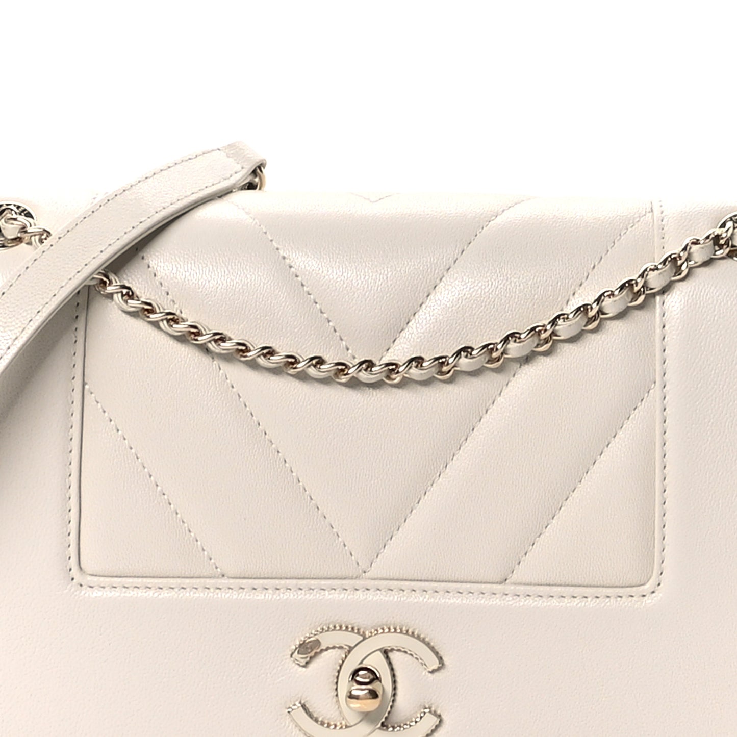 Sheepskin Chevron Quilted Medium Vintage Mademoiselle Flap White