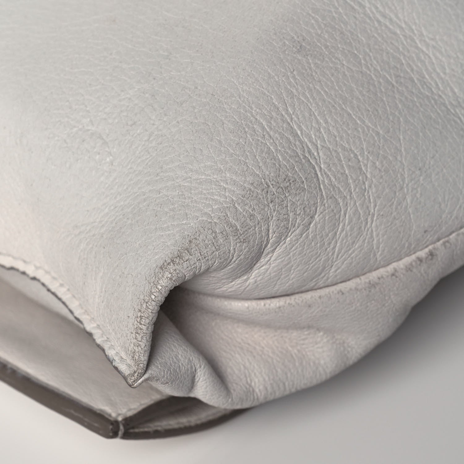 Tom Ford Ramskin Small Alix Padlock Zip Shoulder Bag White 11 of 17