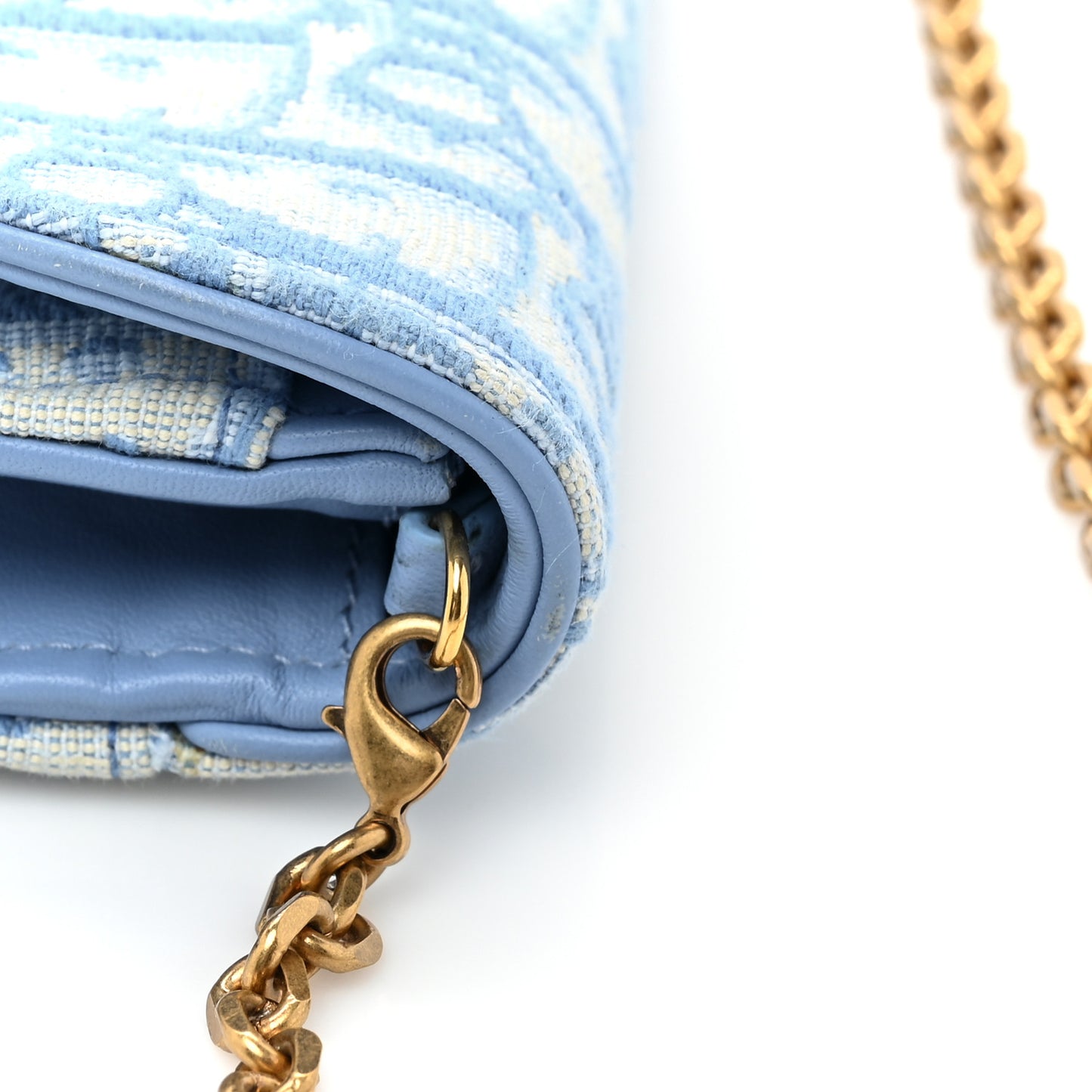 Oblique Saddle Chain Long Wallet Cornflower Blue