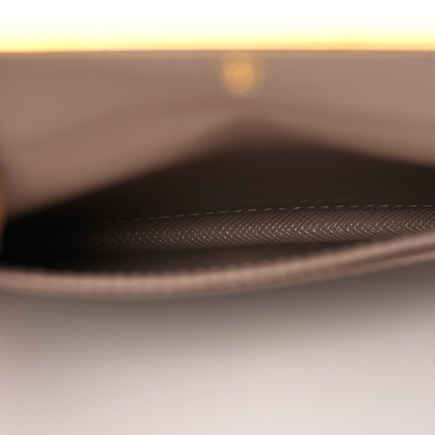 Saffiano Metal Bar Card Holder Cammeo