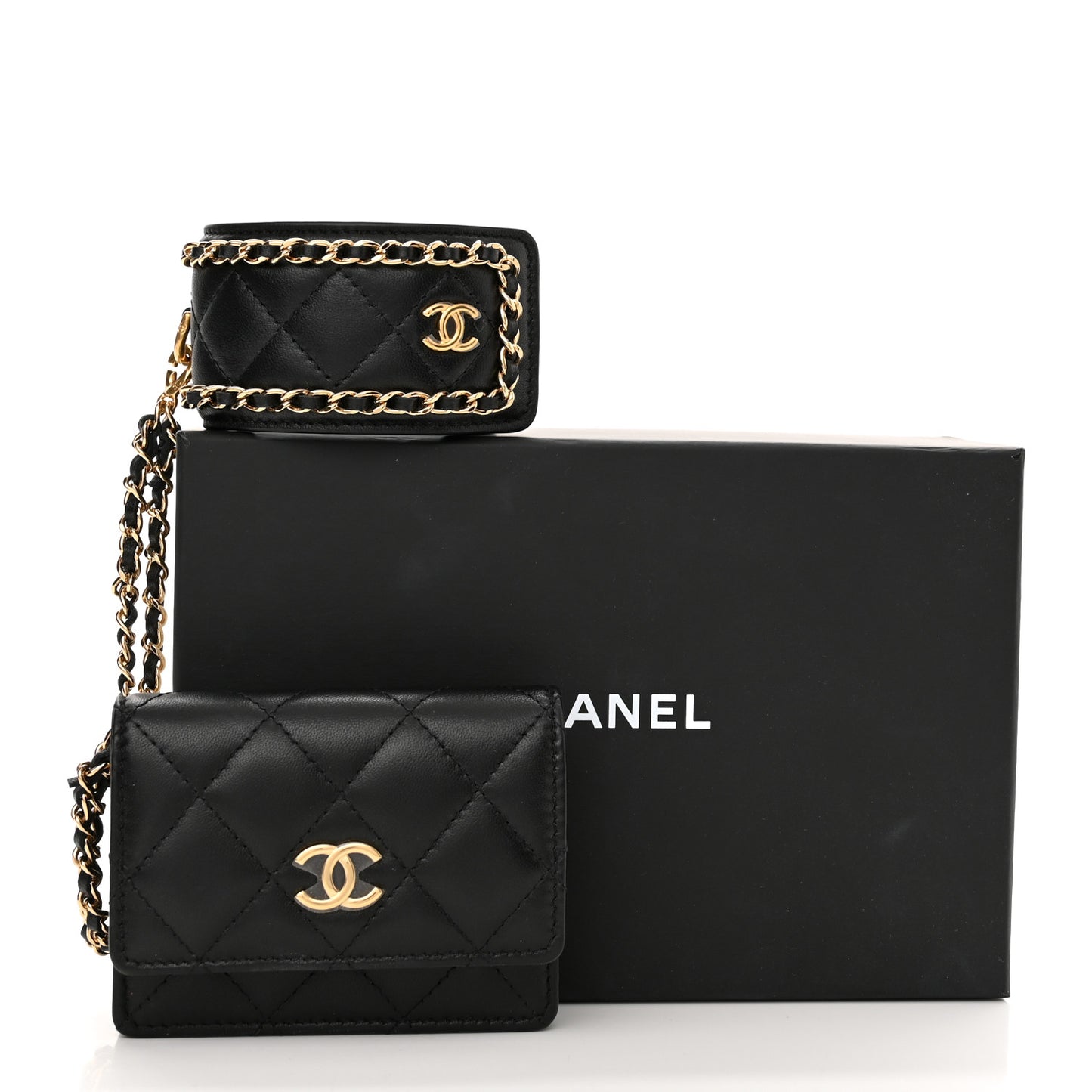 Lambskin Quilted Flap Card Holder With Cuff Black