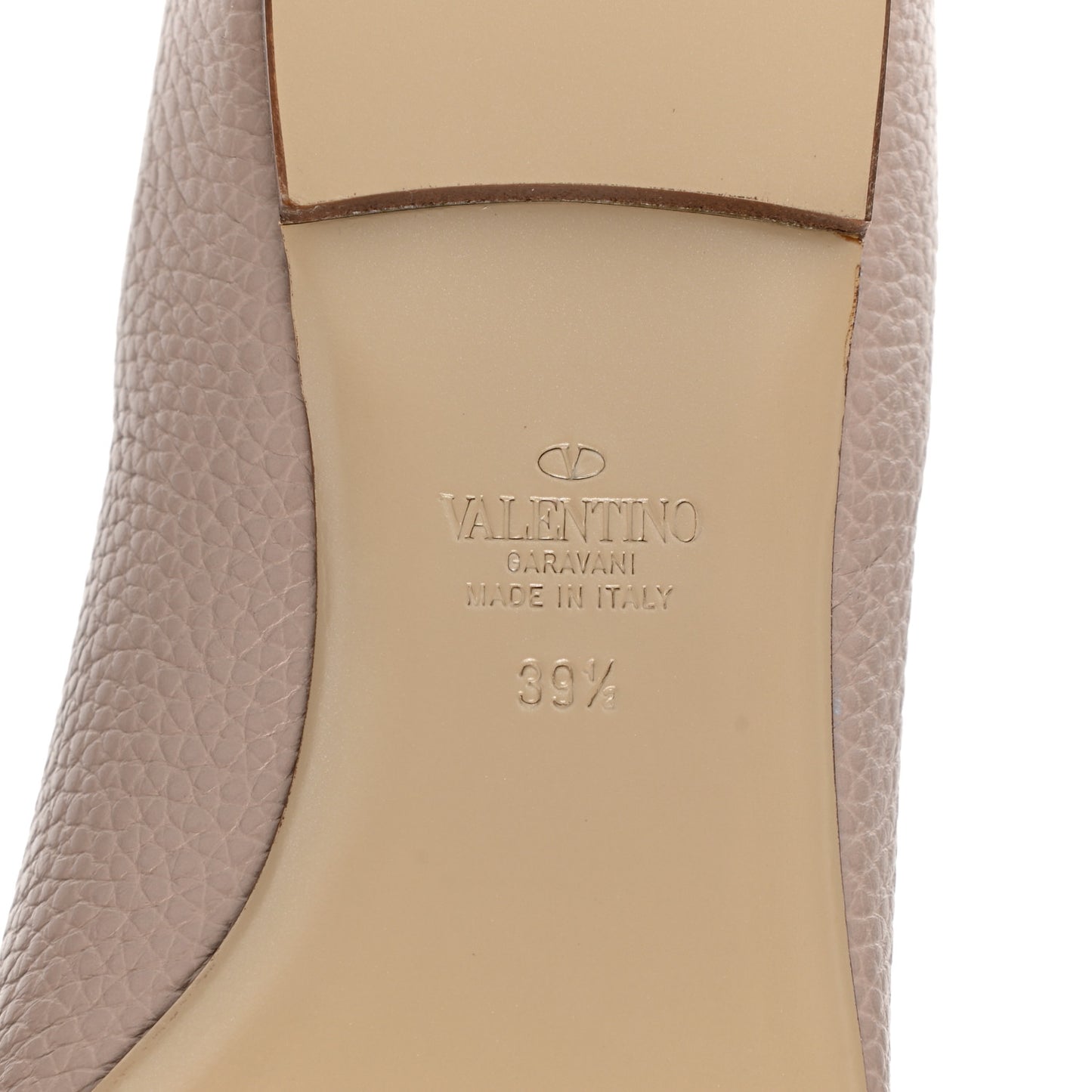 Pebbled Calfskin Rockstud Ankle Strap Ballerina Flats 39.5 Poudre
