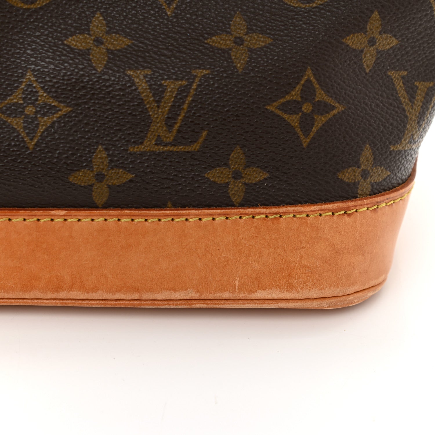 Louis Vuitton Monogram Alma MM 11 of 18