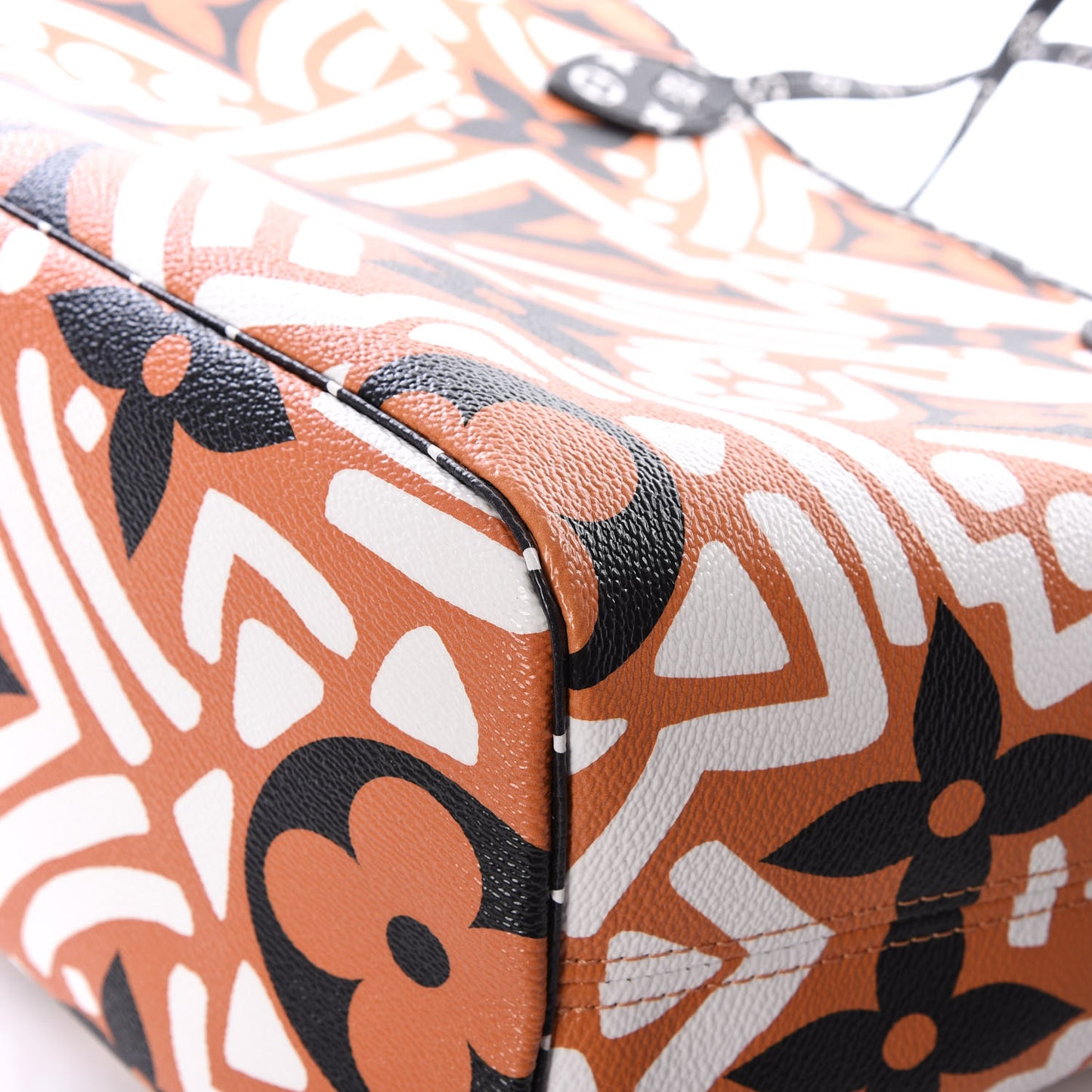 Monogram Giant Crafty Neverfull MM Creme Caramel