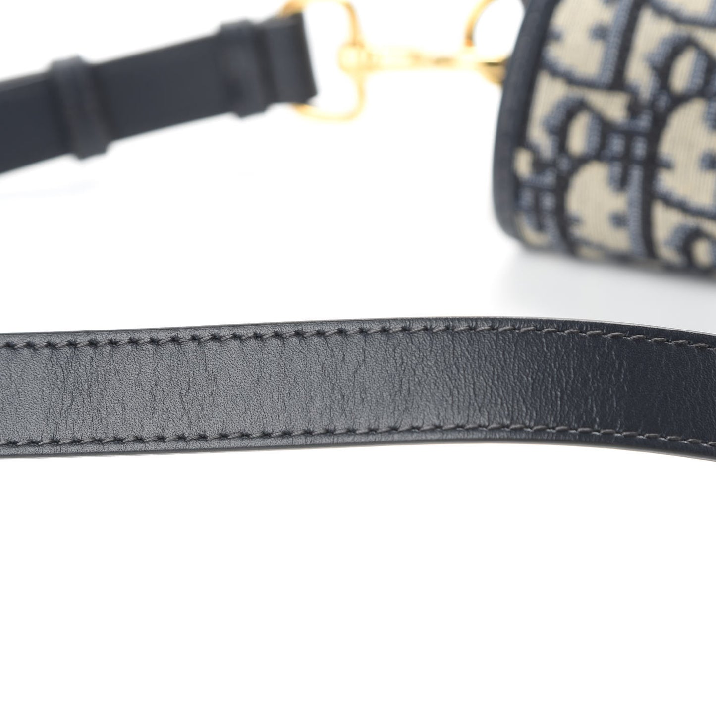Oblique Medium Bobby Flap Blue
