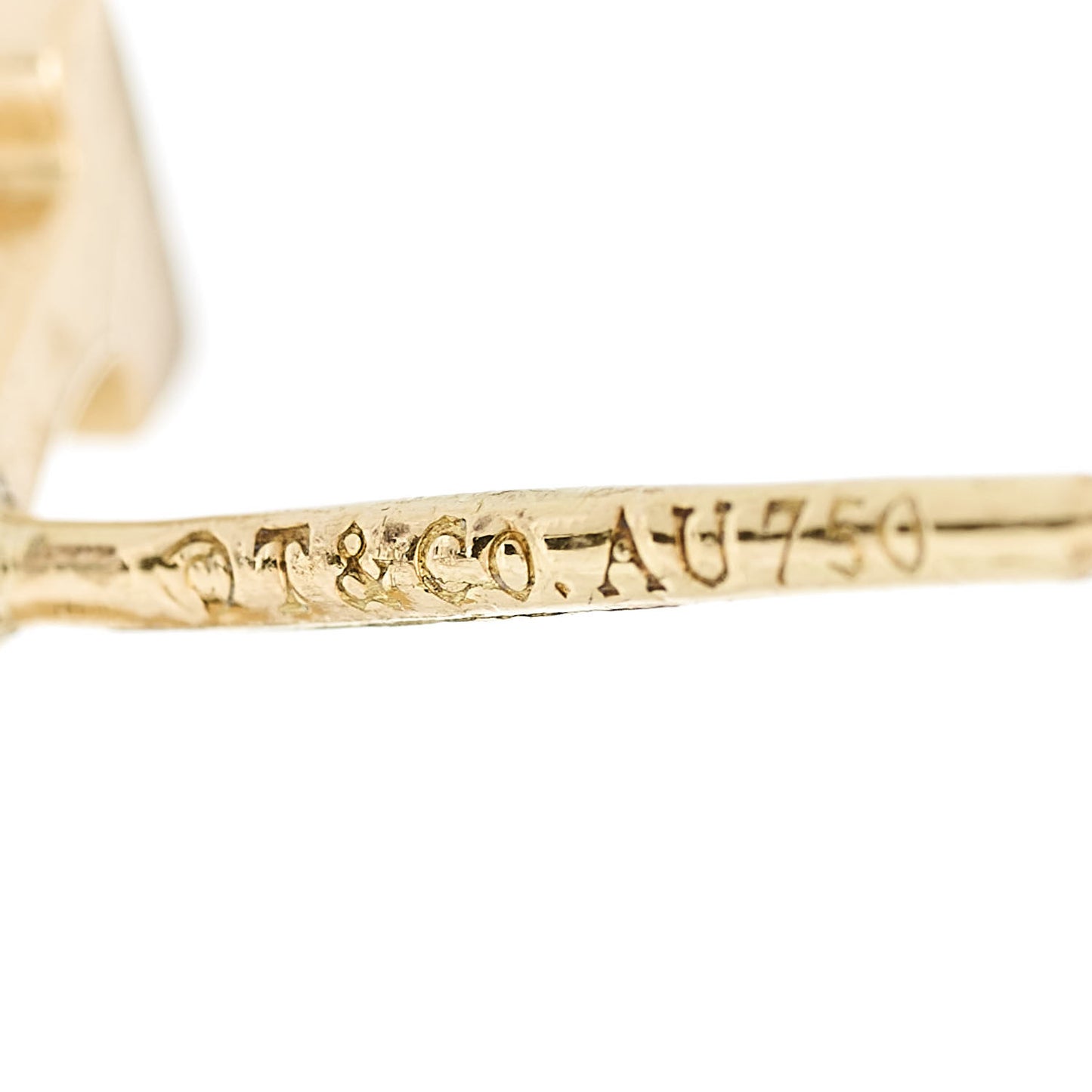 18K Yellow Gold T Smile Stud Earrings