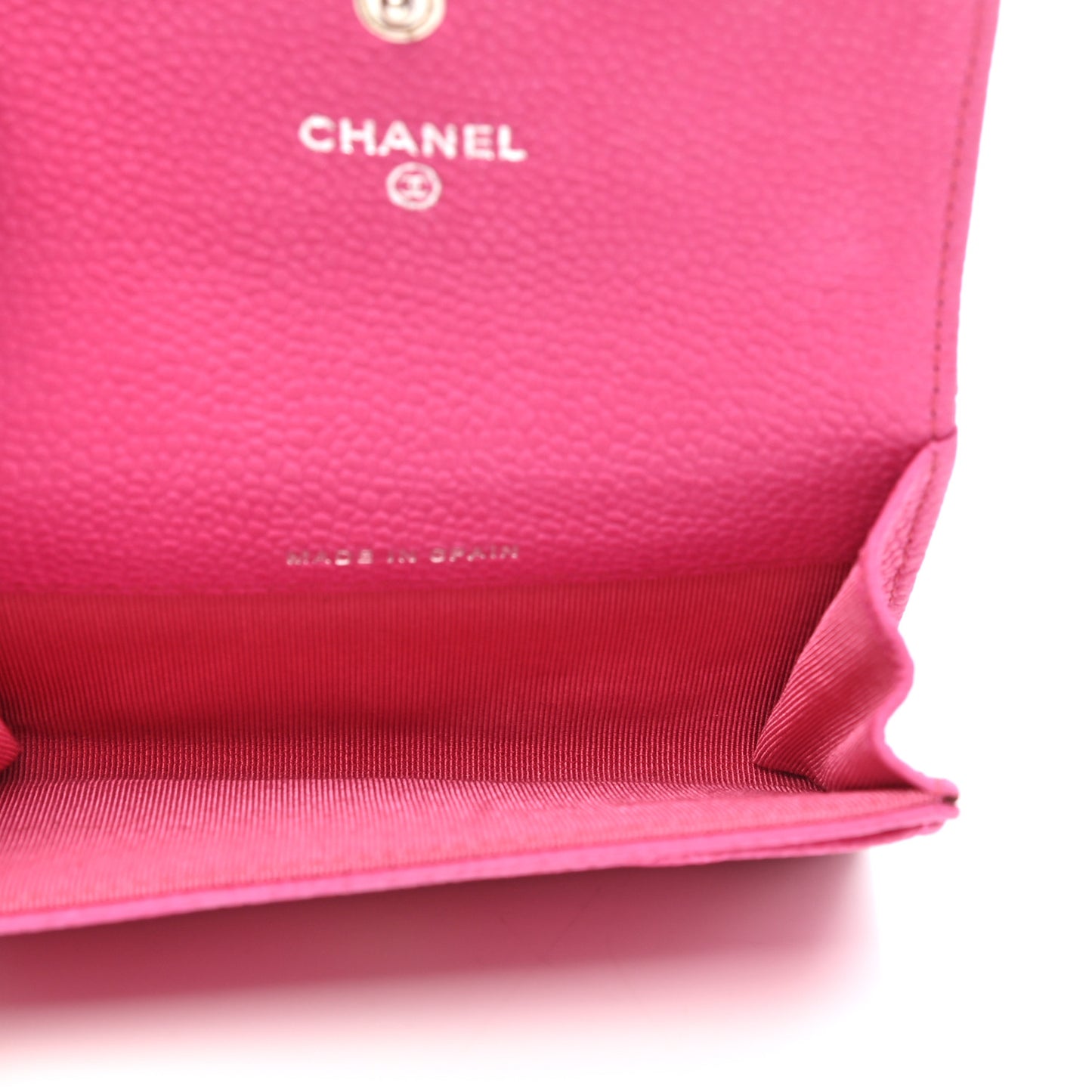 Iridescent Caviar Quilted Flap Card Holder Pink