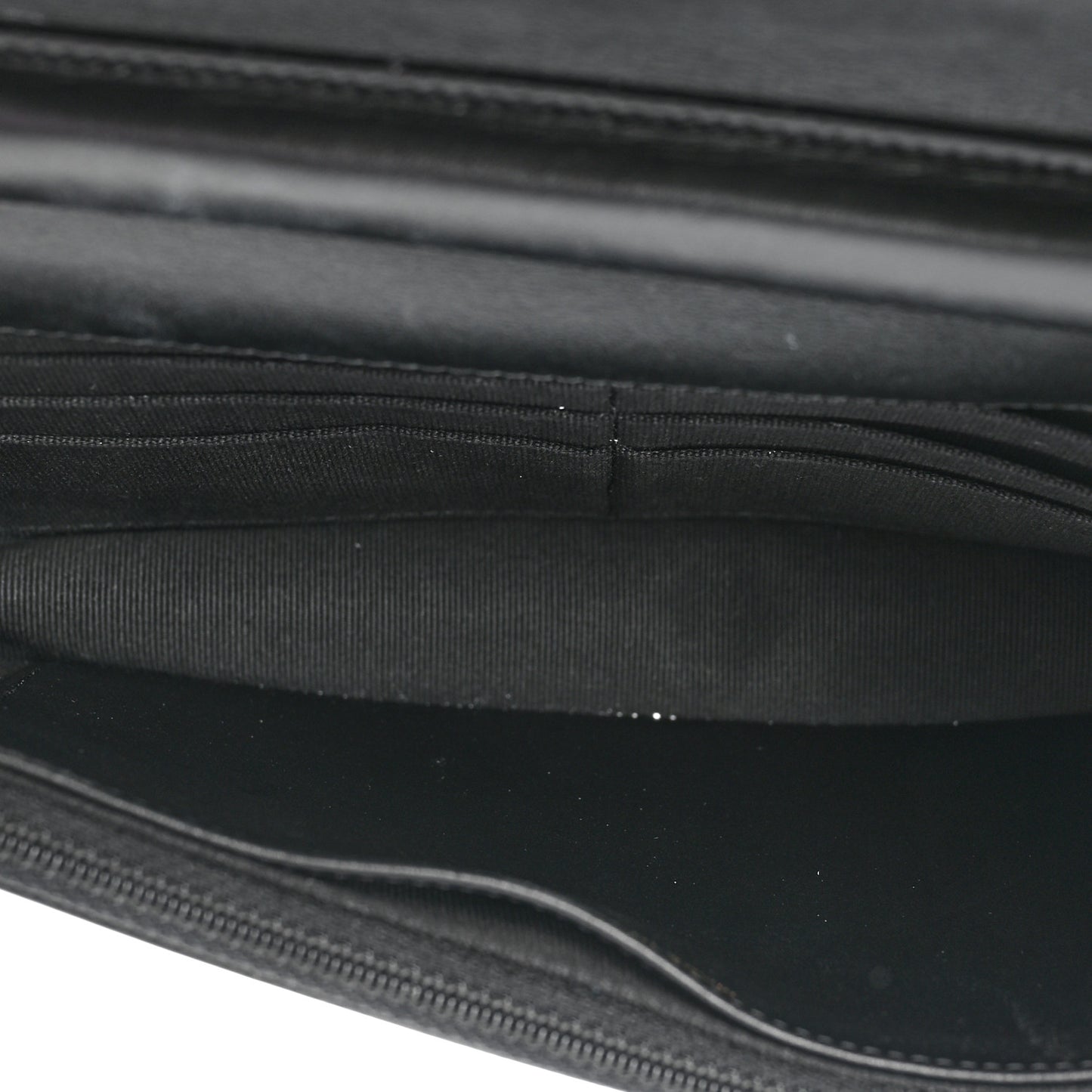 Caviar Quilted Boy Wallet On Chain WOC Black