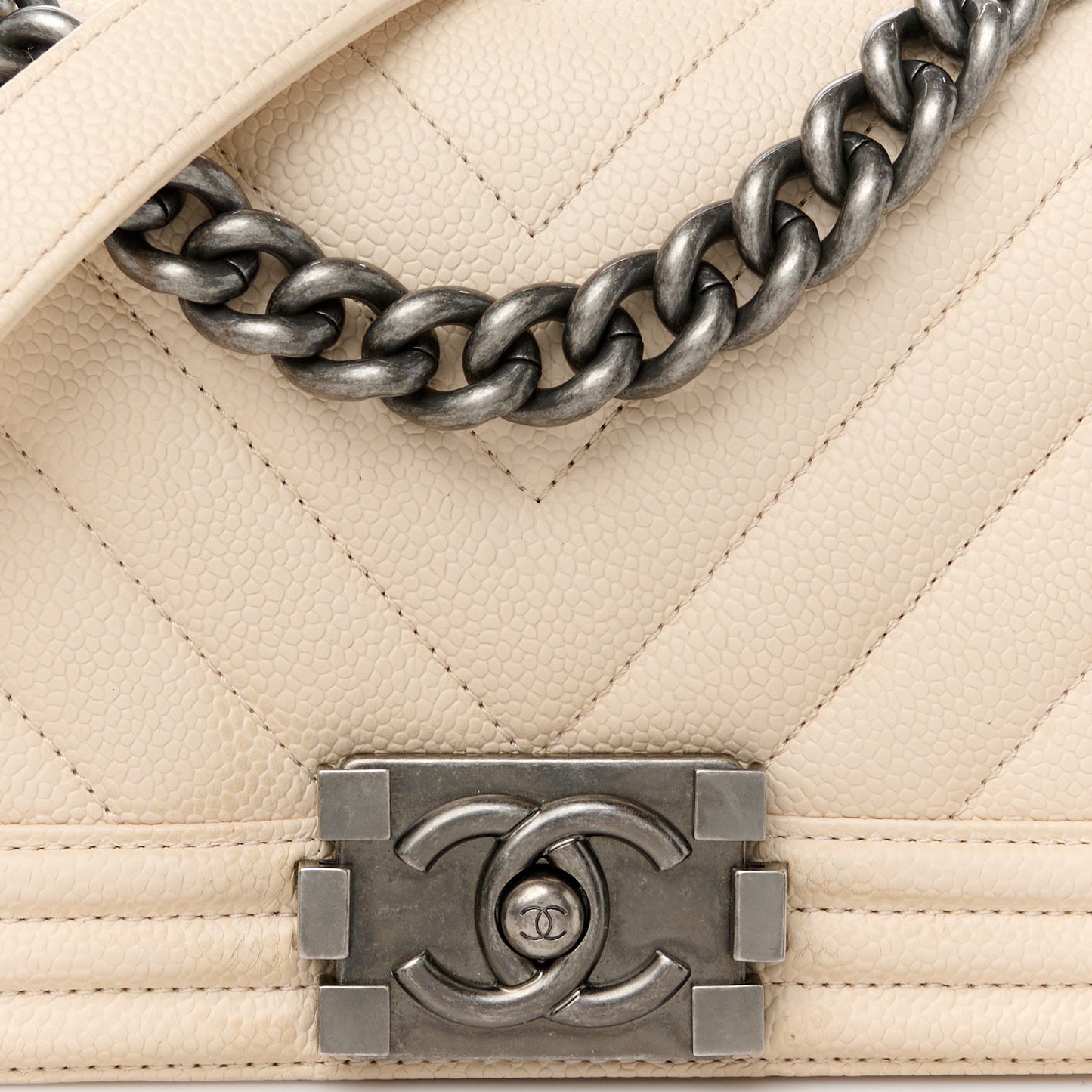 Caviar Chevron Quilted Small Boy Flap Light Beige