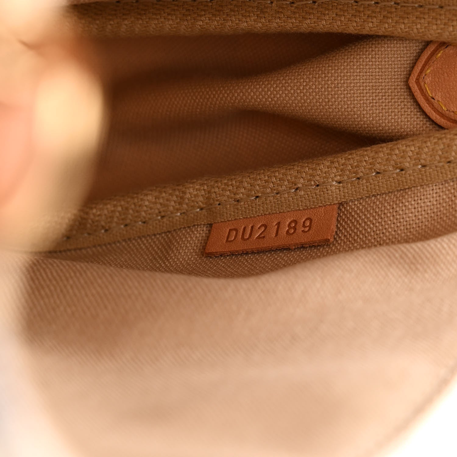 Louis Vuitton Damier Azur Favorite MM 7 of 11