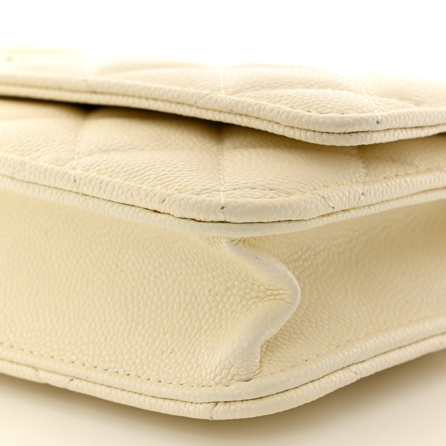 Caviar Quilted Wallet on Chain WOC White