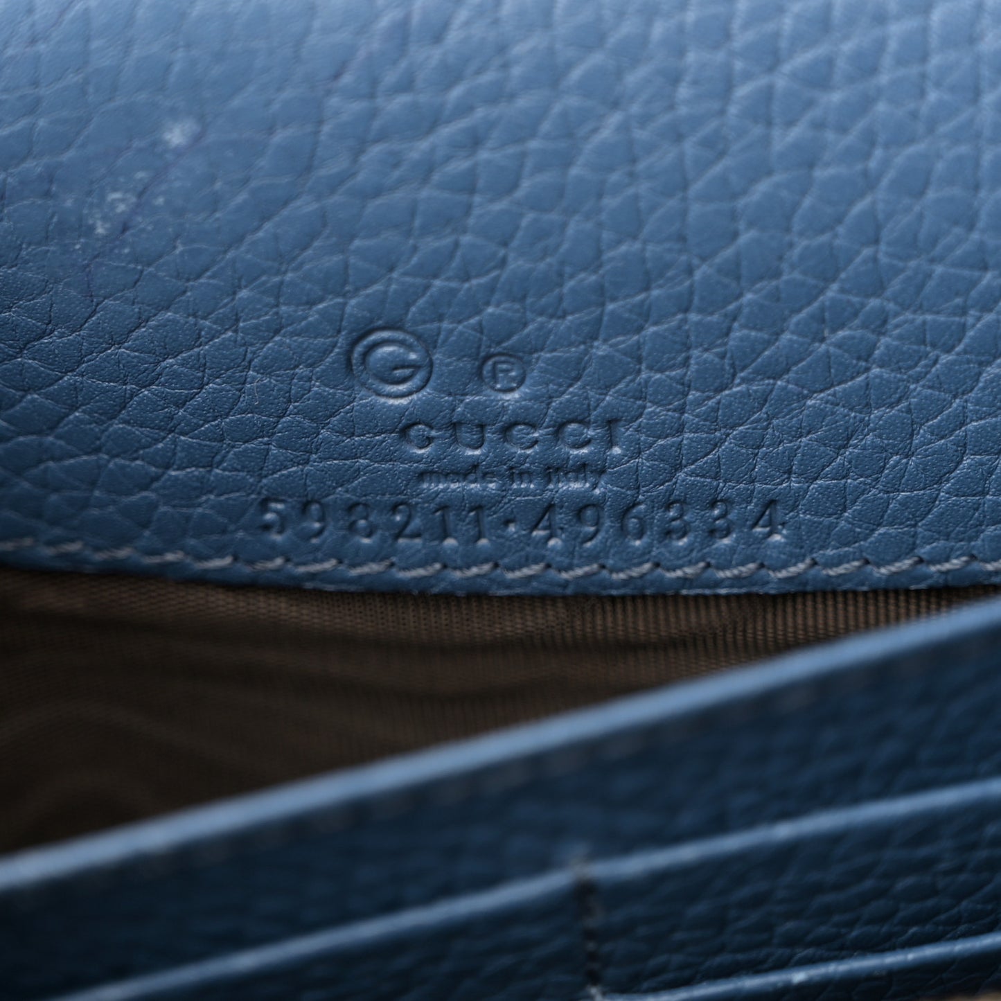 Pebbled Calfskin Soho Wallet on Chain Caspian