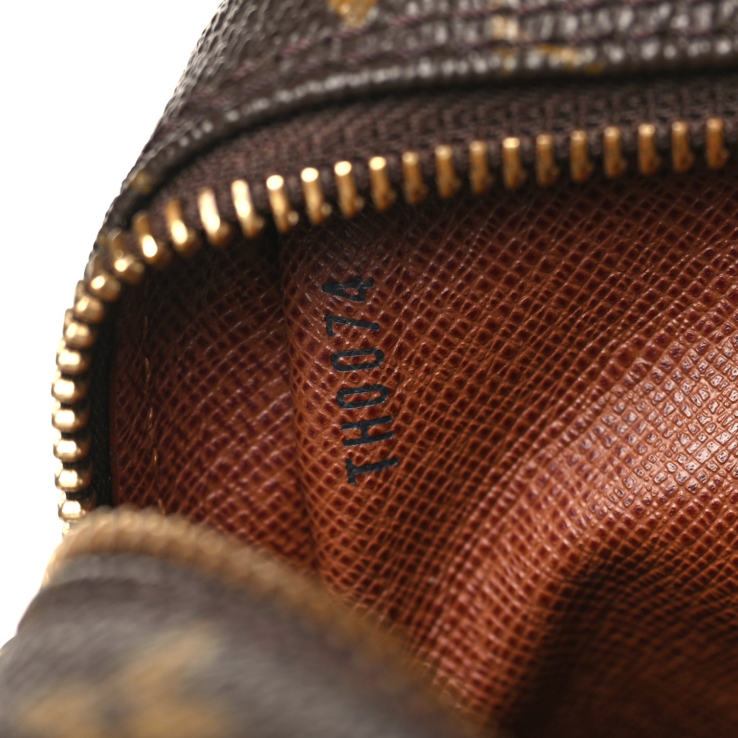 Monogram Amazone