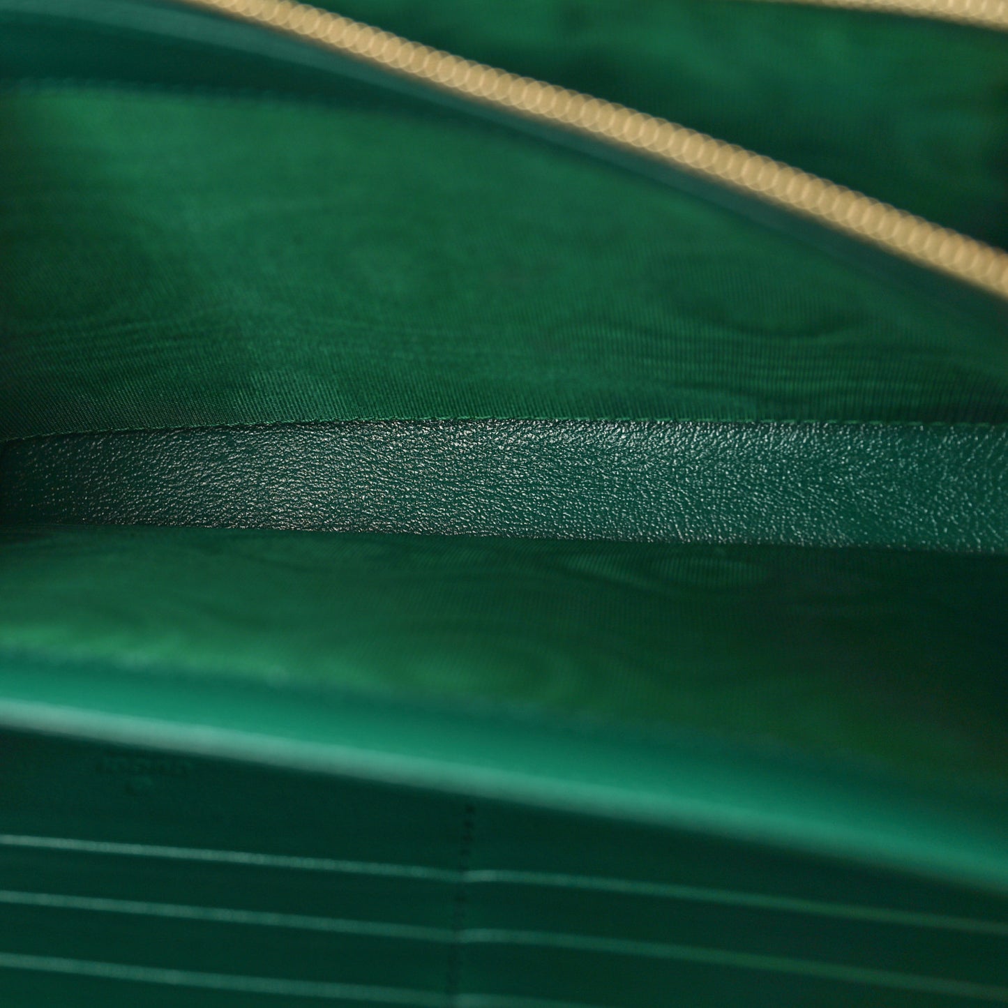 Azalea Calfskin Enamel Matelasse Diagonal Torchon GG Marmont Chain Wallet New Shamrock Emerald