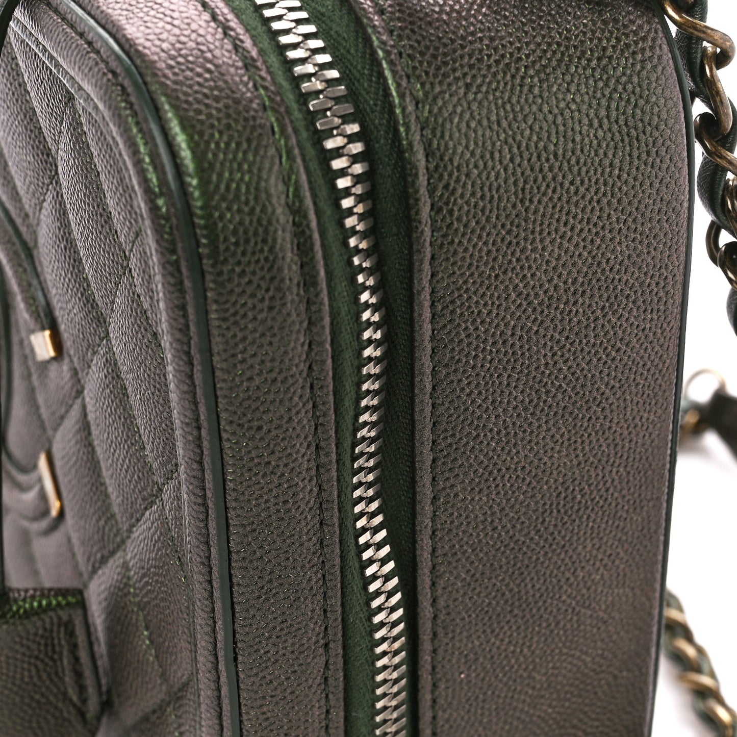 Iridescent Caviar Quilted Medium CC Filigree Vanity Case Green
