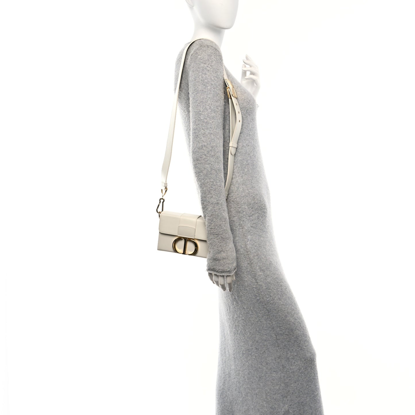Smooth Calfskin 30 Montaigne Box Bag White