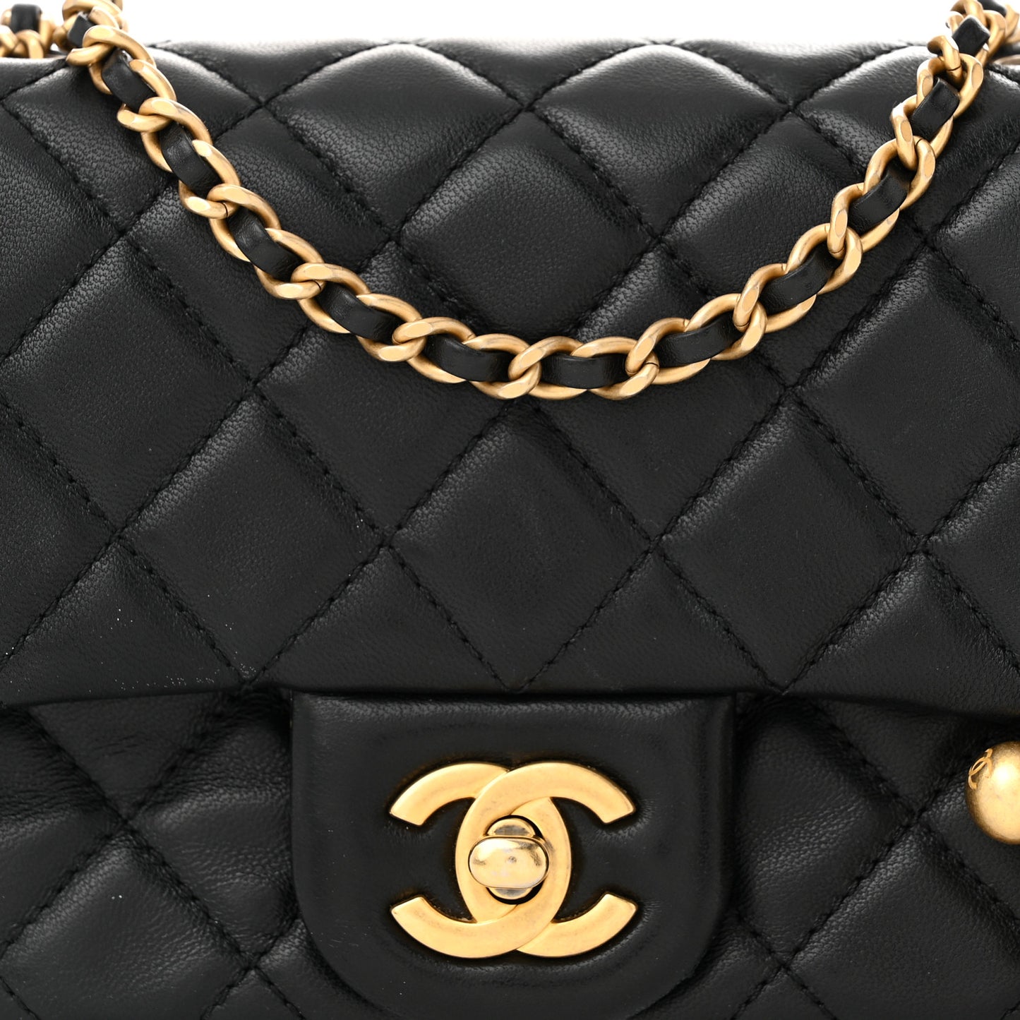 Lambskin Quilted Mini Pearl Crush Flap Black