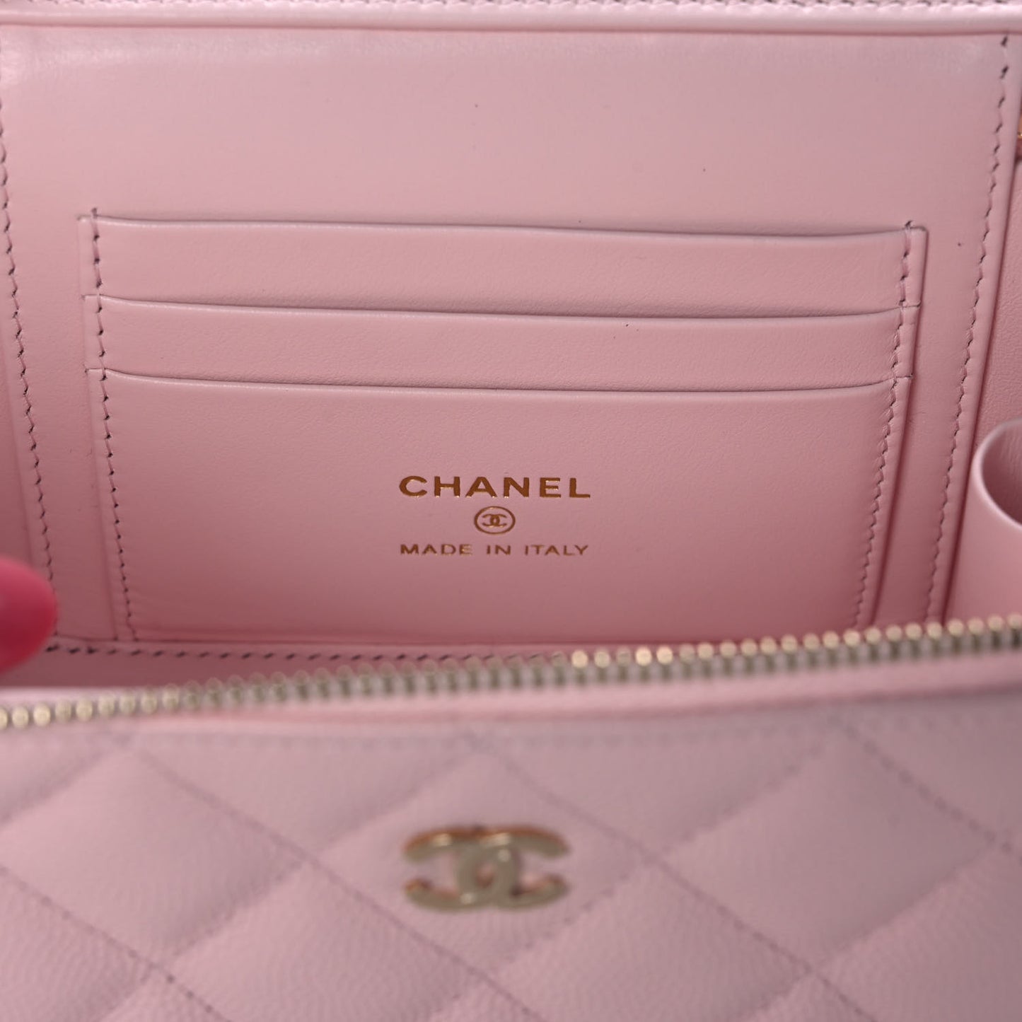 Caviar Quilted Small Vanity Case With Chain Light Pink