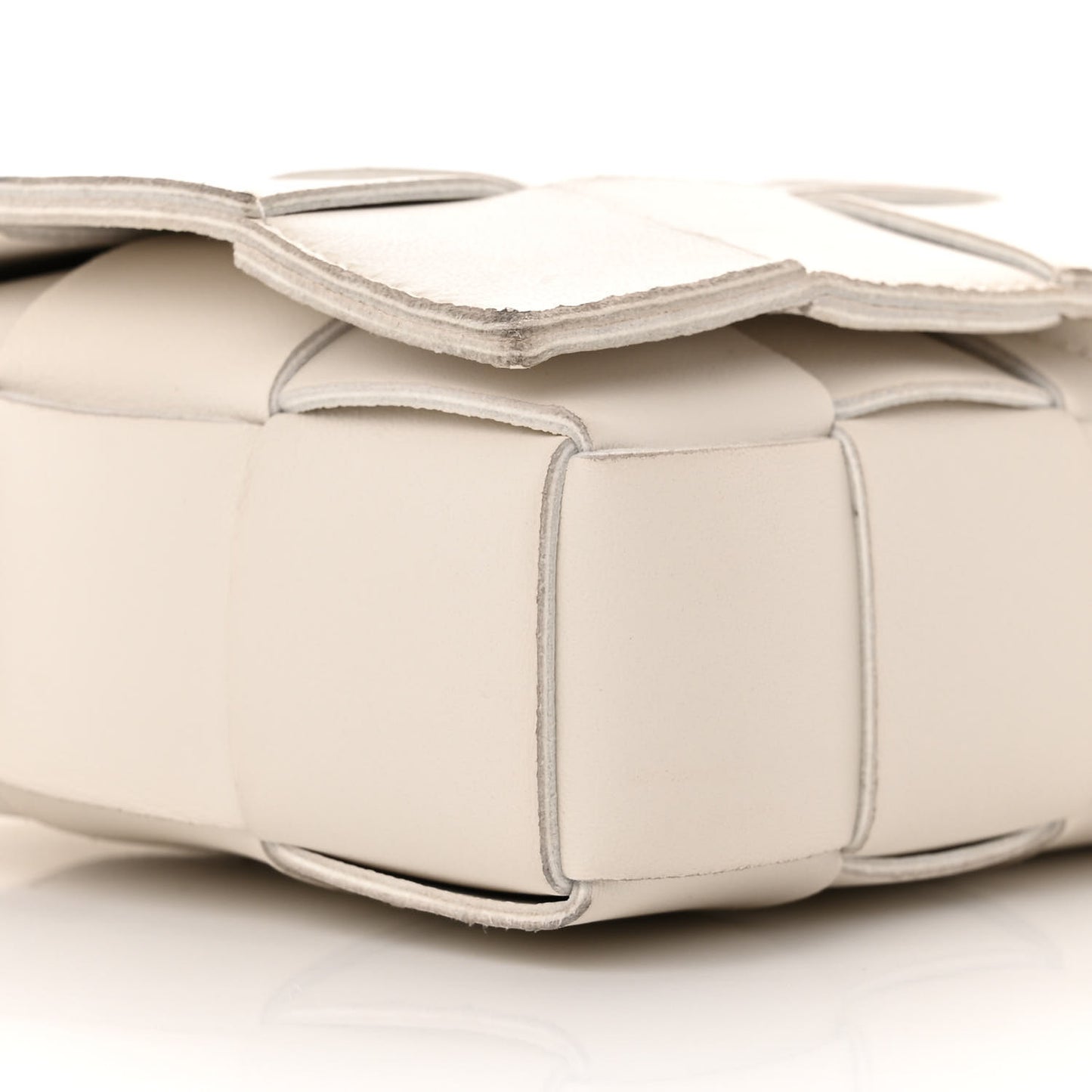 Lambskin Maxi Intrecciato Small Cassette Crossbody Bag White