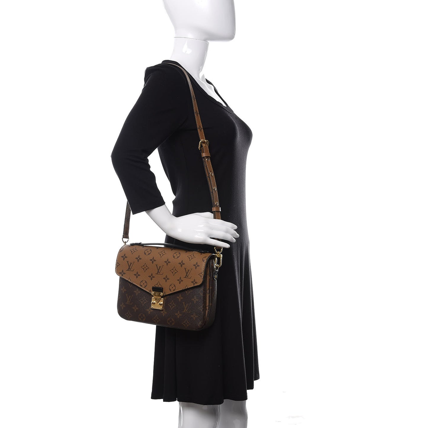 Reverse Monogram Pochette Metis