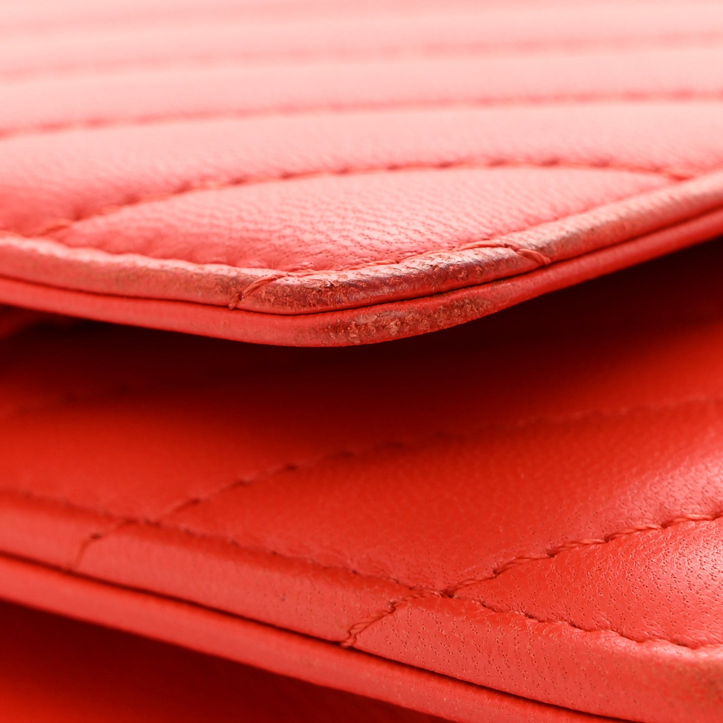 Lambskin Chevron Quilted Wallet On Chain WOC Red