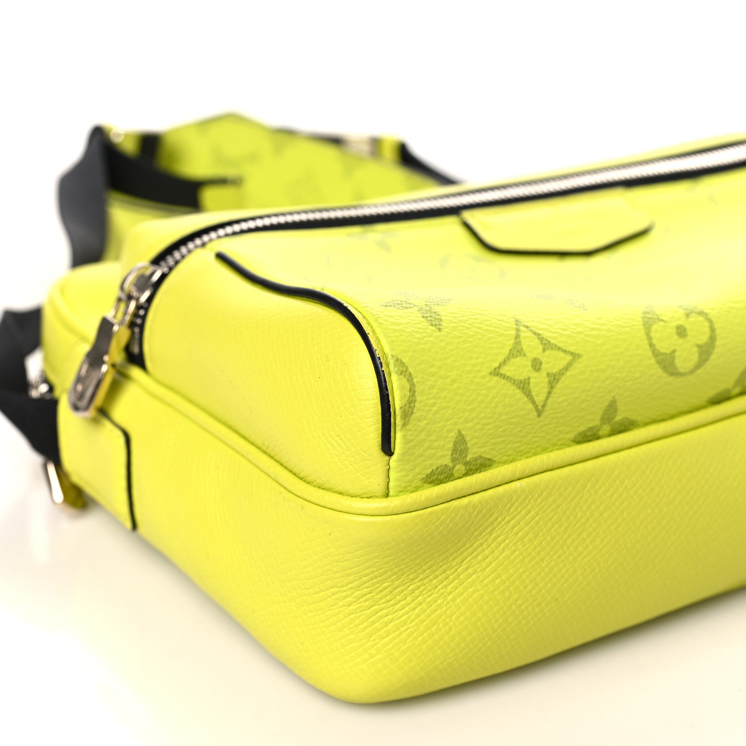 Louis Vuitton Taigarama Outdoor Messenger Yellow 7 of 8