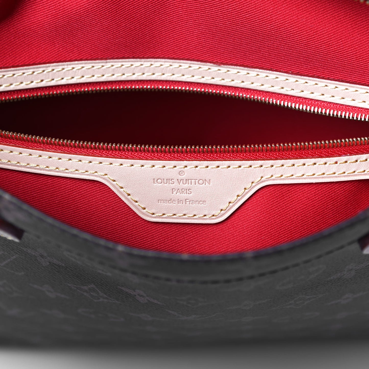 Monogram Carry It
