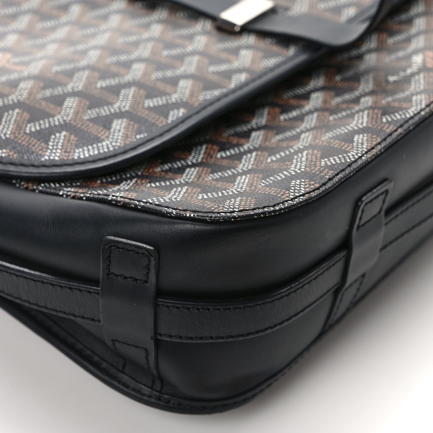 Goyardine Belvedere II MM Messenger Bag Black