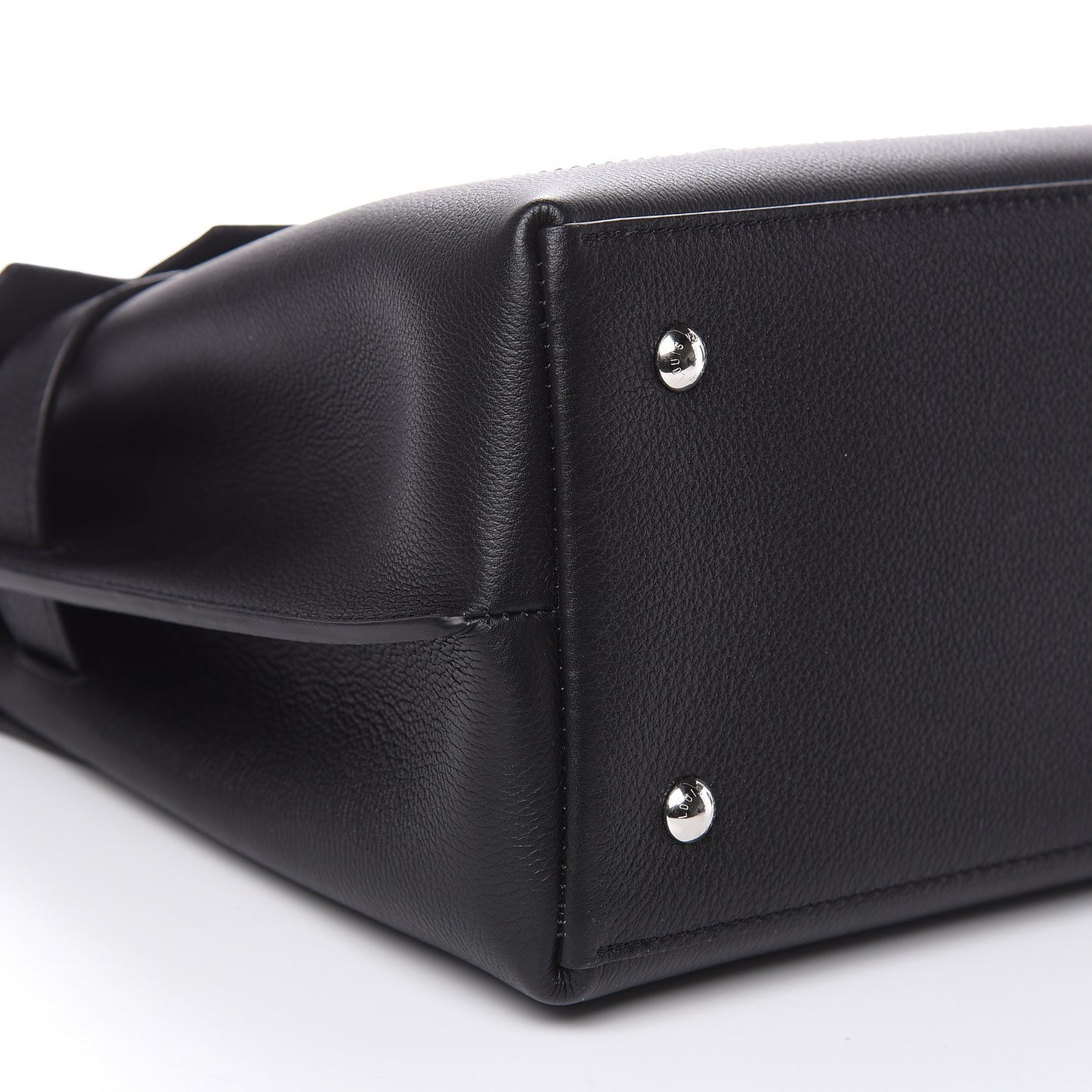 Soft Calfskin Lockme Ever Black