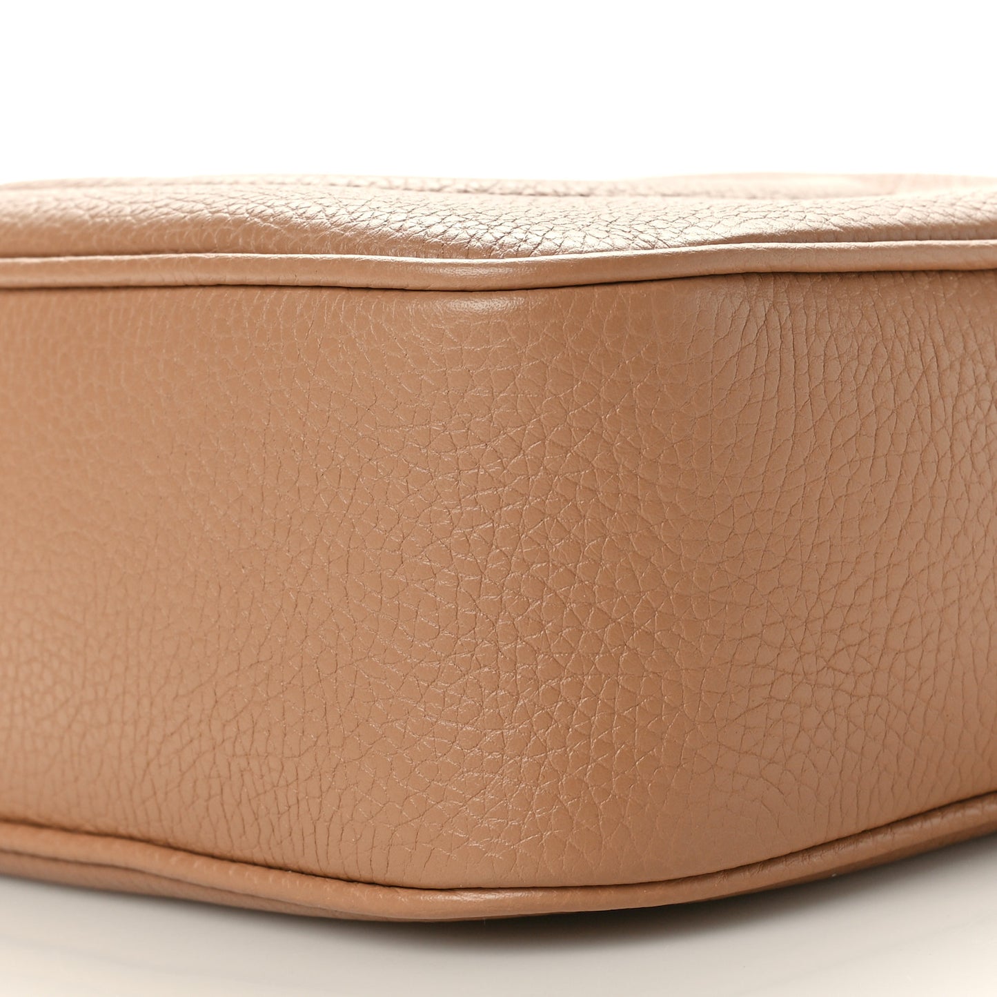Pebbled Calfskin Small Soho Disco Bag Camelia
