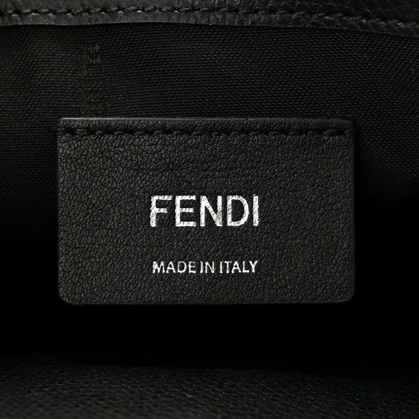 Vitello Cruise F is Fendi Wallet On Chain Black